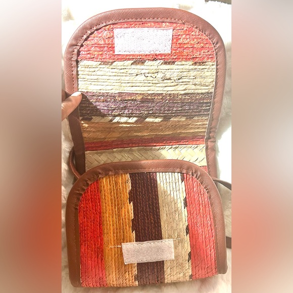 Brown Tan Orange Gold Handmade Boho Straw Crossbody Purse Bag - Picture 3 of 8